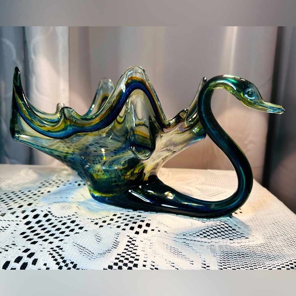 LARGE & COLORFUL MCM HAND-BLOWN GLASS SWAN ART BOWL DISH- Blue,green,yellow